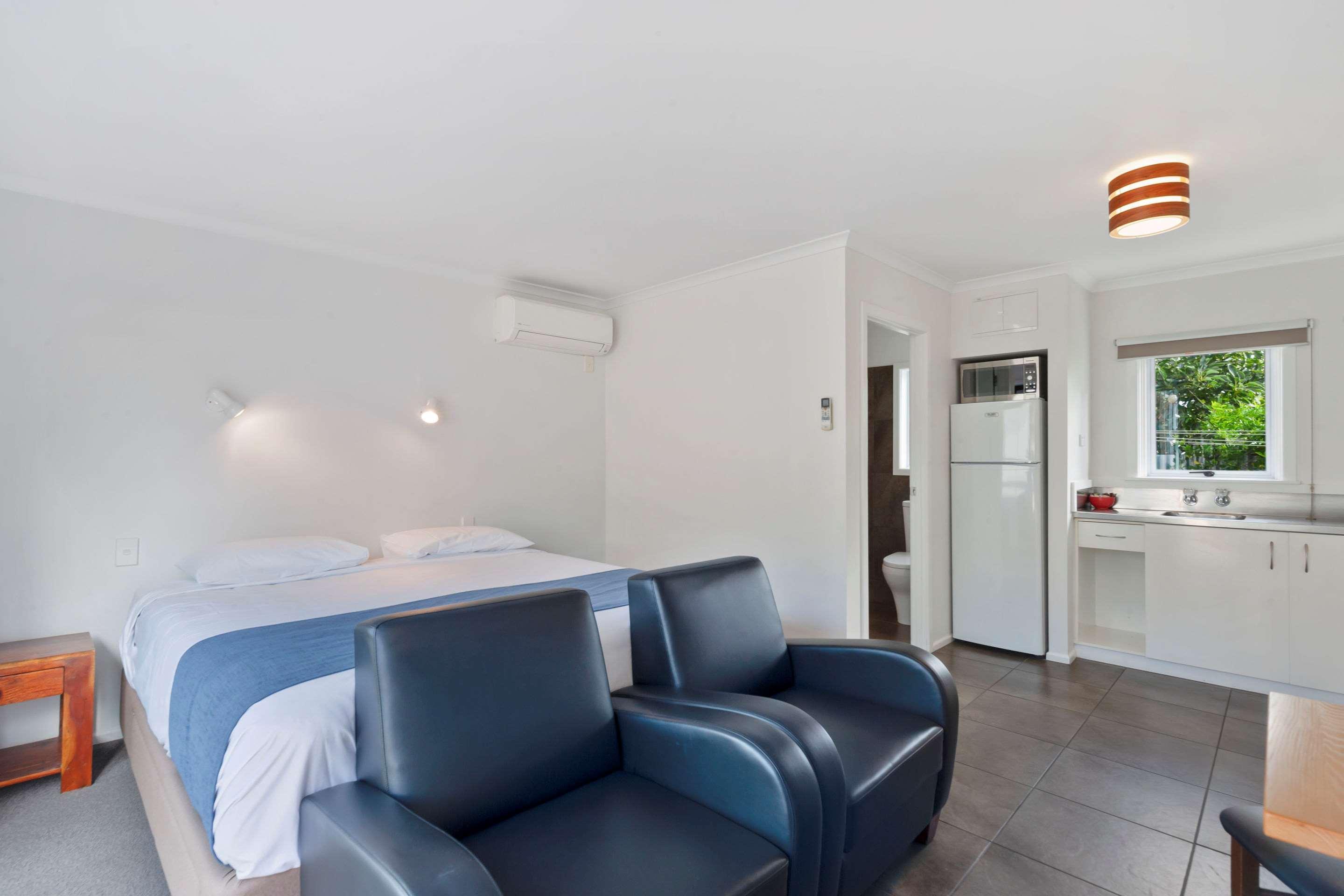 Comfort Westshore Hotel